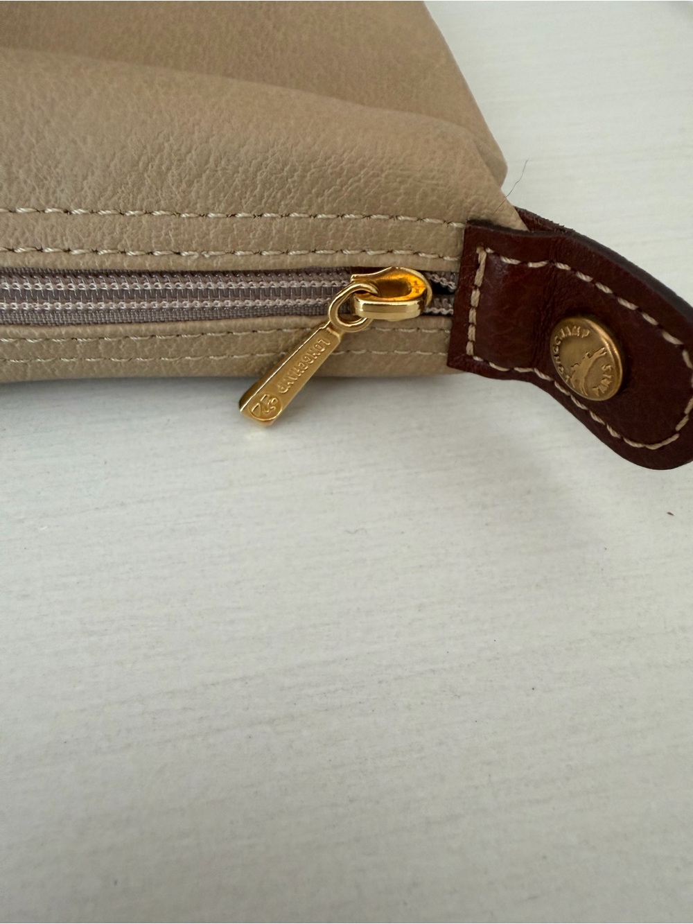 Longchamp Dark Green Travel Vanity Case Zip-Around Lined, Strap Pouch - Picture 12 of 15